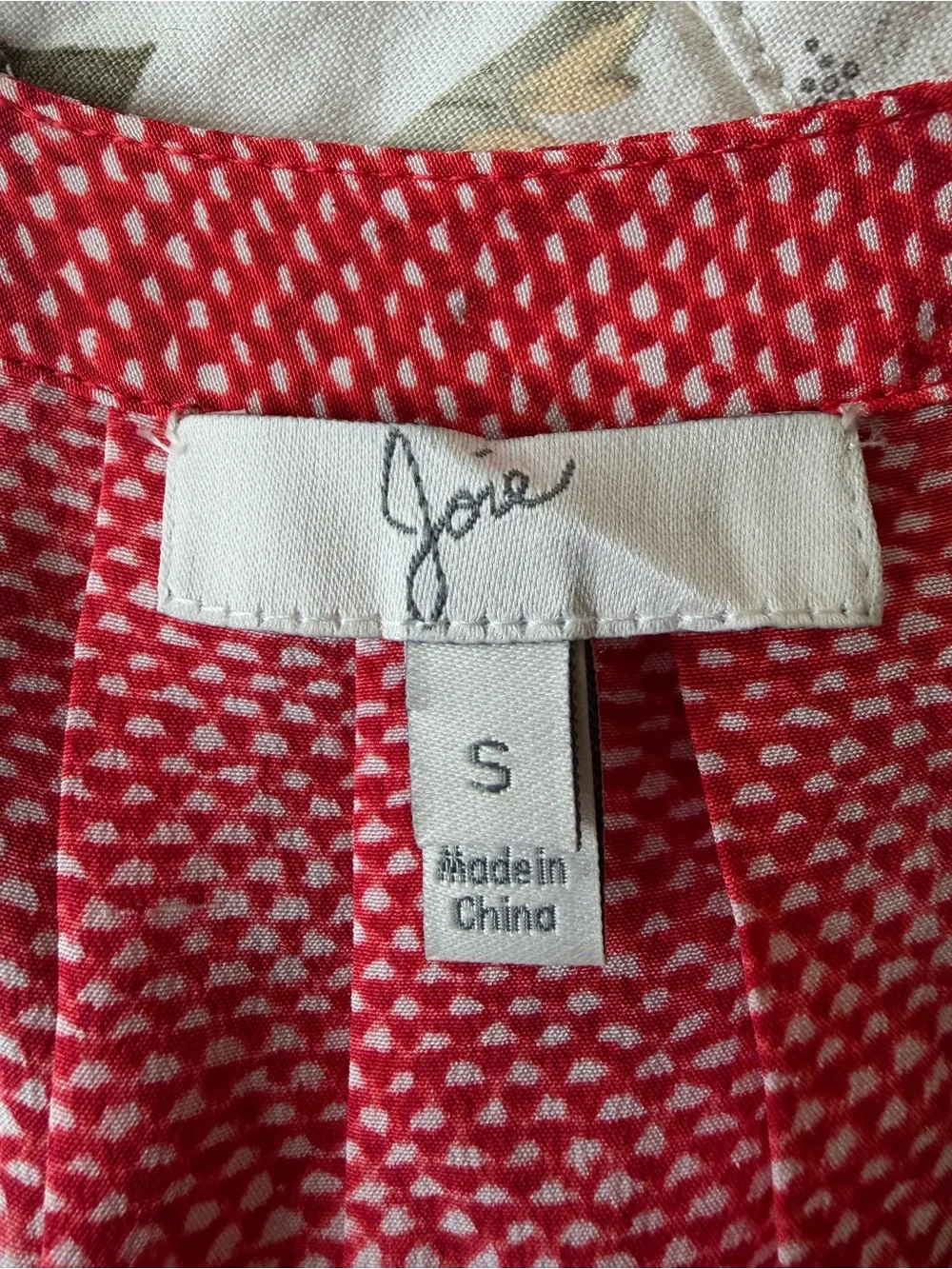 Joie Red 100% Silk Split-Neck Textured Camisole | Size S - Picture 4 of 7